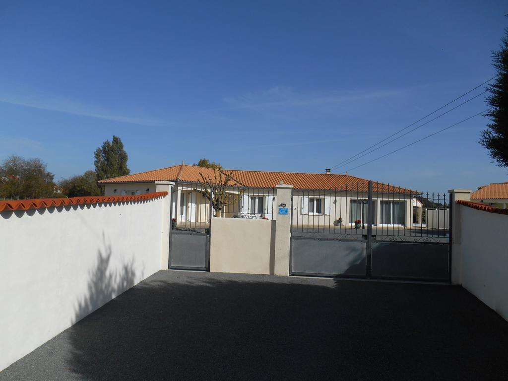 La Cozy Bed & Breakfast Cozes Exterior photo