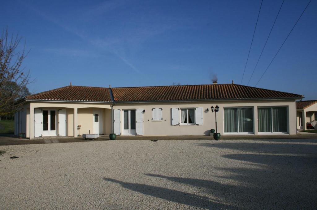 La Cozy Bed & Breakfast Cozes Exterior photo
